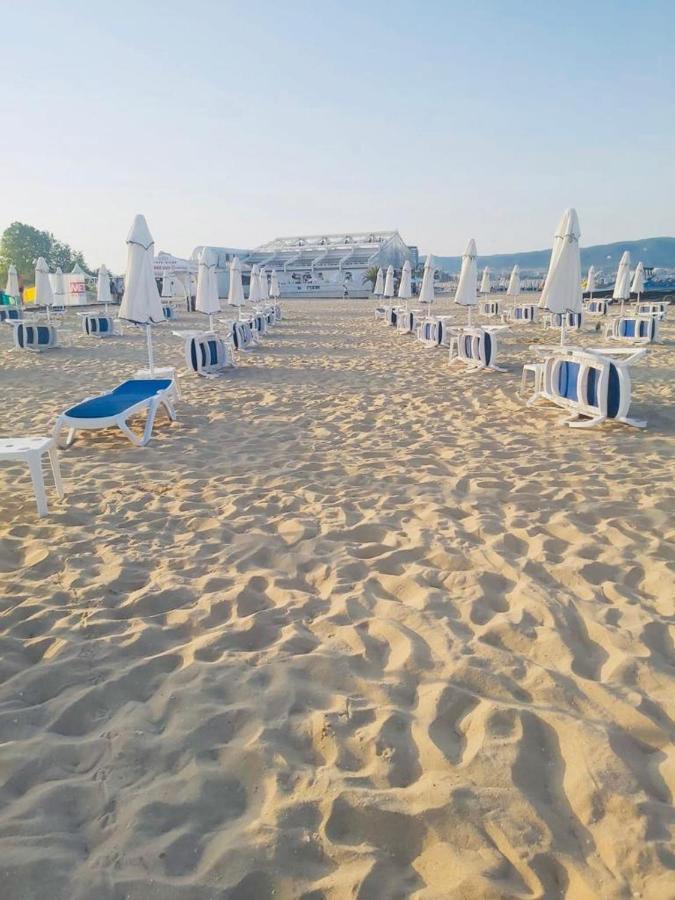 Private Apartament Vip In Royal Beach Slântsjev Brjag Eksteriør bilde