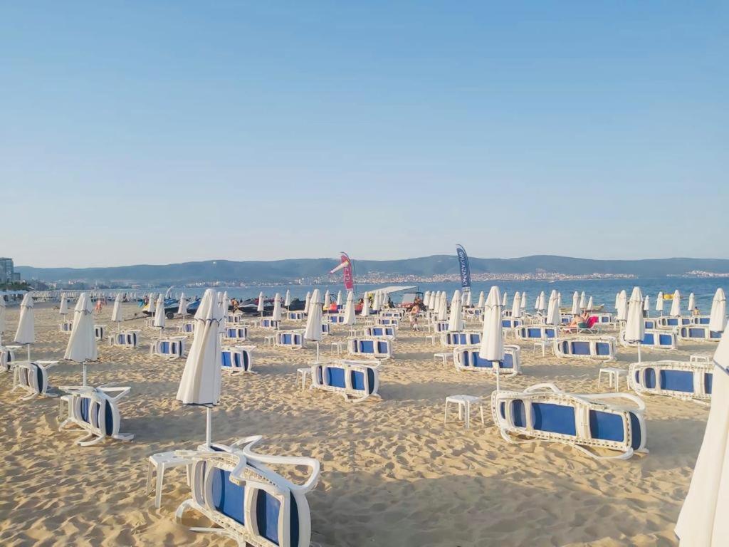 Private Apartament Vip In Royal Beach Slântsjev Brjag Eksteriør bilde