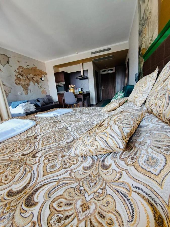 Private Apartament Vip In Royal Beach Slântsjev Brjag Eksteriør bilde